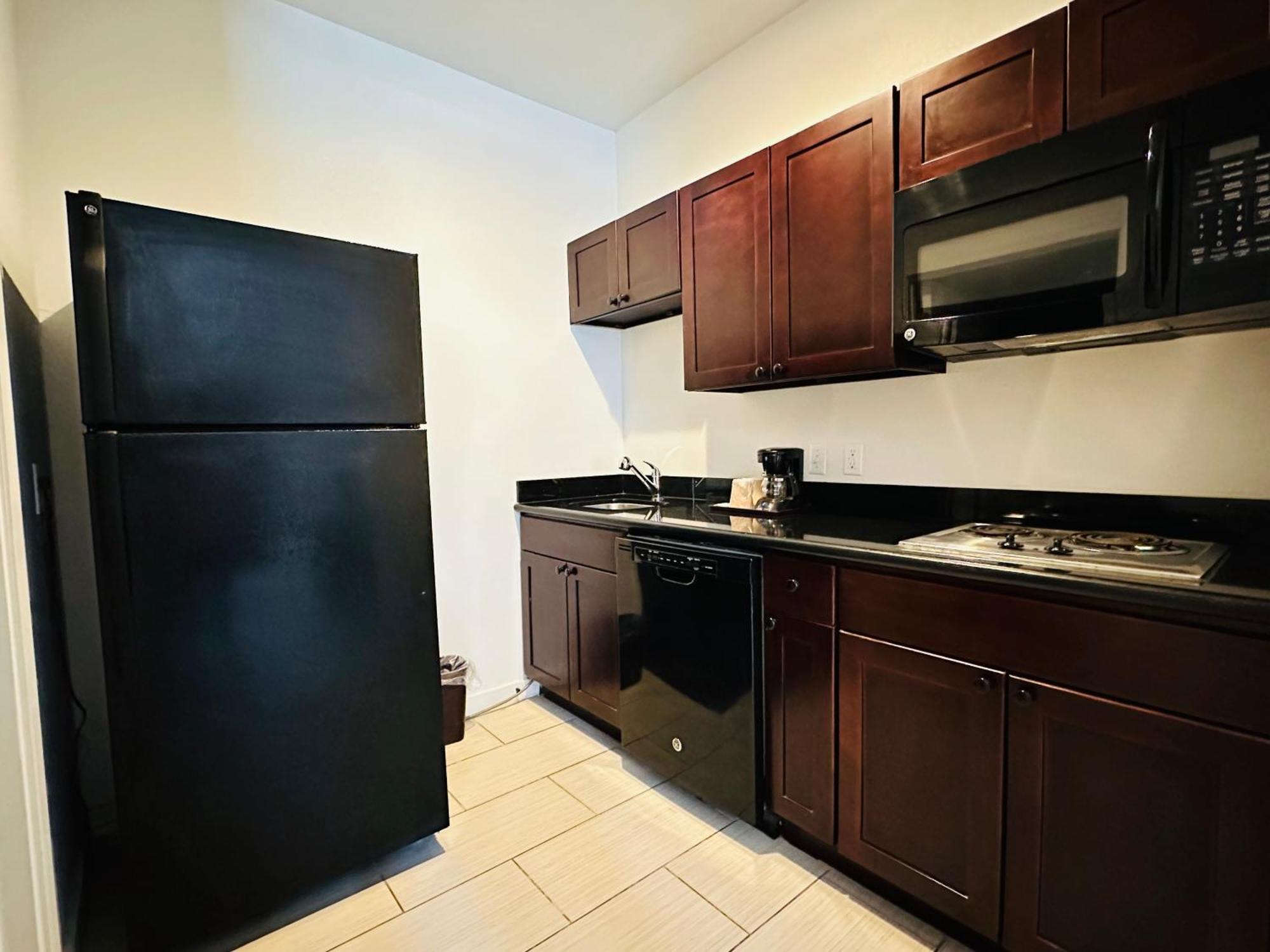 Lux Inn And Suites Three Rivers 外观 照片