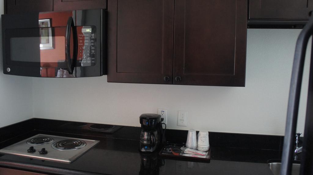 Lux Inn And Suites Three Rivers 客房 照片
