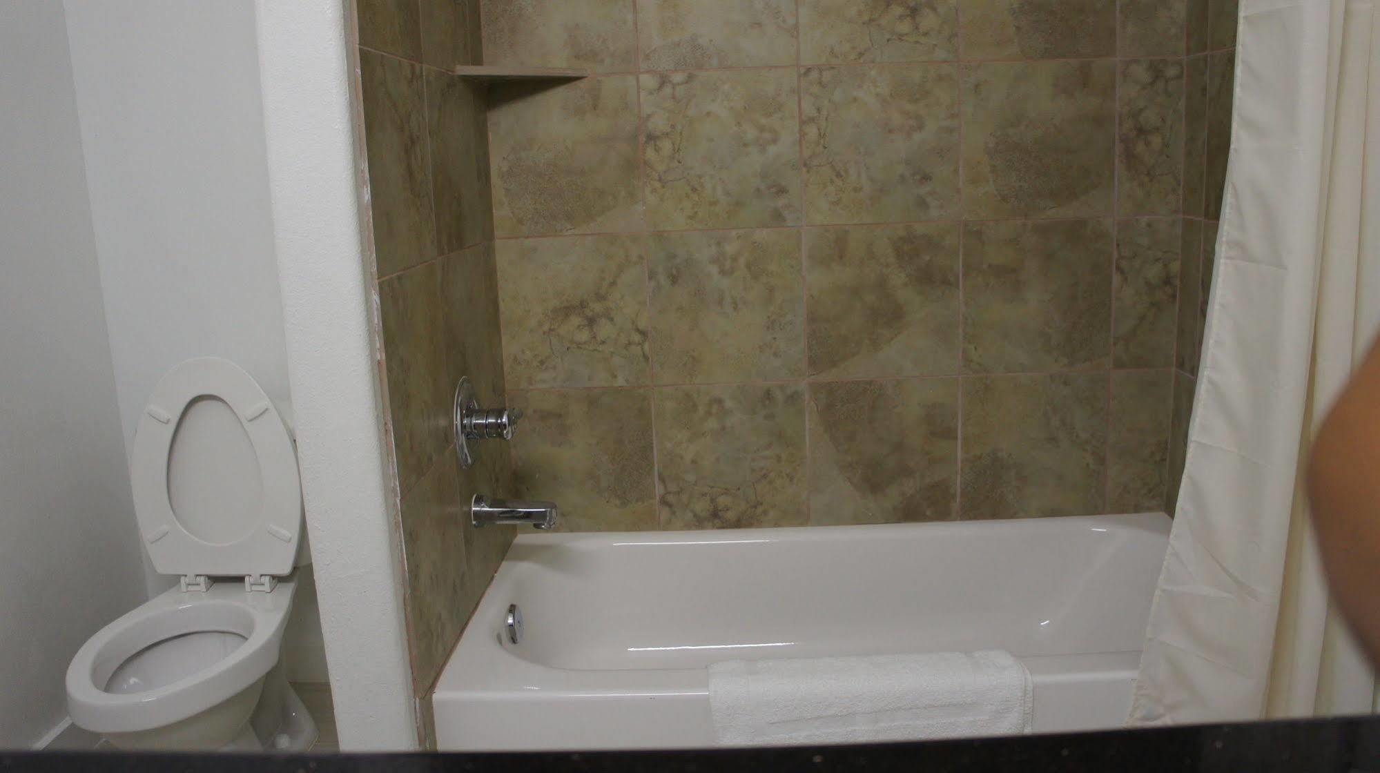 Lux Inn And Suites Three Rivers 外观 照片